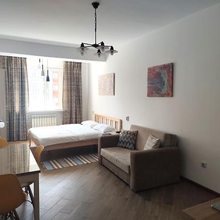 Loftik Apartments Shevchenko Street Almaty Ngoại thất bức ảnh